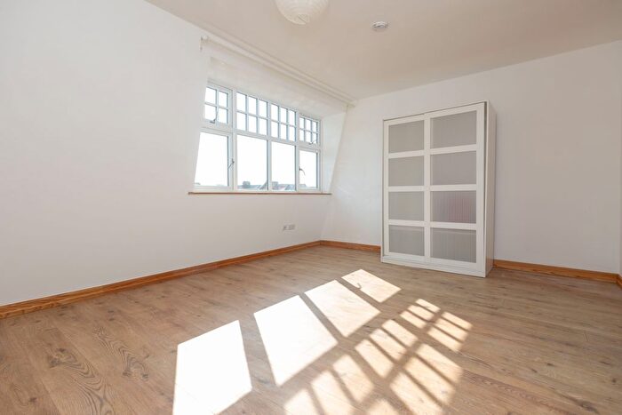 1 Bedroom Flat For Sale In - Christchurch Road, Bournemouth, BH1
