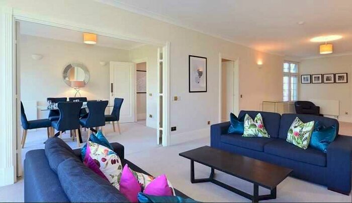 5 Bedroom Apartment To Rent In Park Road, London, NW8