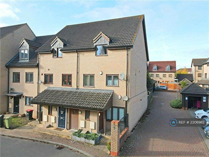 1 Bedroom Maisonette To Rent In Corris Court, Milton Keynes, MK10