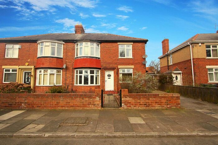2 Bedroom Flat To Rent In Closefield Grove, Whitley Bay, NE25