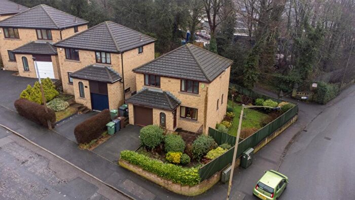 4 Bedroom Detached House For Sale In Birks Road, Longwood, Huddersfield, HD3