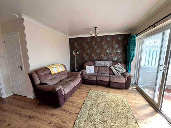 4 Bedroom Semi-Detached House To Rent In Court Road, GL15