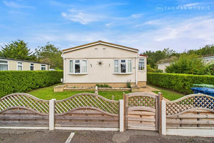 2 Bedroom Detached House For Sale In Willow Way, St. Ives, Cambridgeshire, PE27