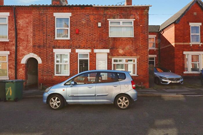 3 Bedroom End Of Terrace House For Sale In John Street, Worksop, S80