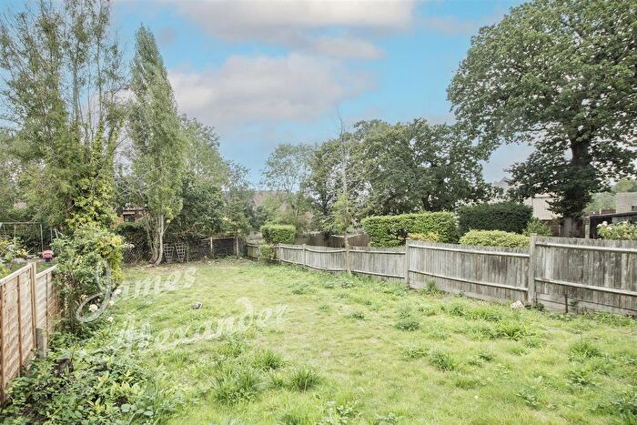 4 Bedroom Detached House For Sale In Pollards Hill North, London, SW16