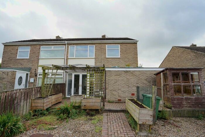 3 Bedroom Semi-Detached House To Rent In Stanley Way, Billy Row, Crook, DL15