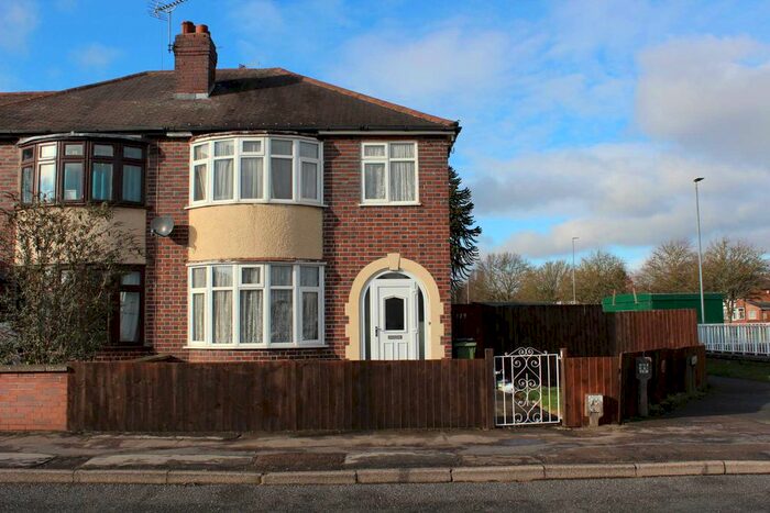 3 Bedroom Semi-Detached House To Rent In Narborough Road South, Braunstone, LE3
