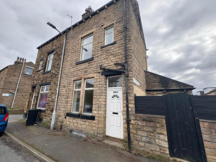 2 Bedroom Terraced House To Rent In Devonshire Street, Keighley, BD21