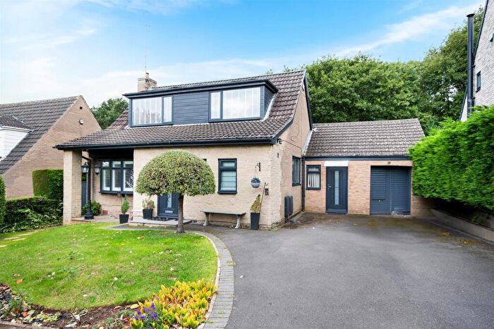 4 Bedroom Detached House For Sale In Woodfoot Road, Rotherham, S60