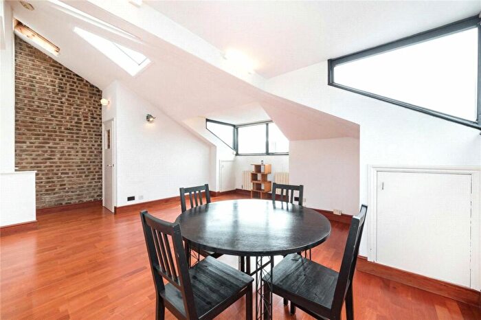 1 Bedroom Flat To Rent In Belsize Square, Belsize Park, NW3