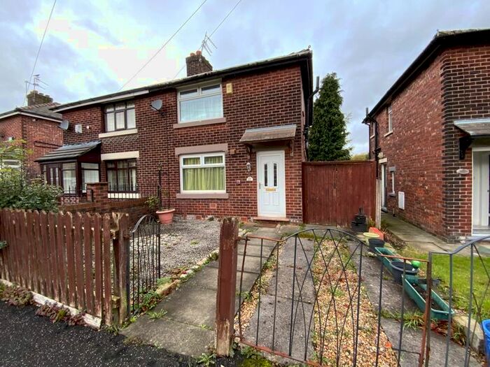 3 Bedroom Semi-Detached House To Rent In Sheard Avenue, Ashton-Under-Lyne, OL6