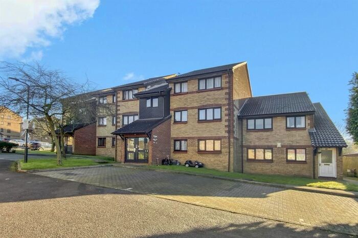 1 Bedroom Flat To Rent In Bryn House, Broadfields Way, London, NW10