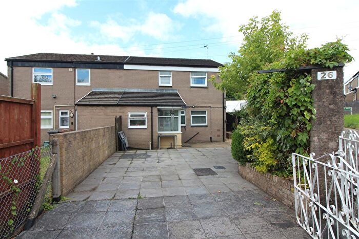 3 Bedroom Semi-Detached House For Sale In Byron Place, Crumlin, NP11