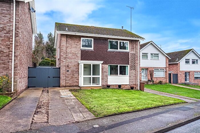 4 Bedroom Detached House For Sale In Sycamore Way, Brantham, Suffolk, CO11