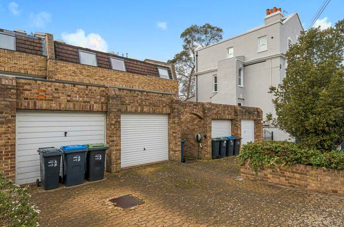 4 Bedroom Terraced House To Rent In Wavell Court, Elgin Road, CR0