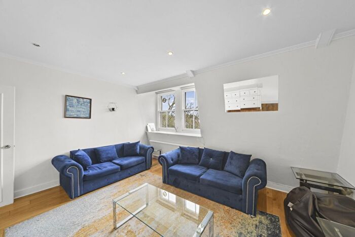 2 Bedroom Flat To Rent In Lennox Gardens, Knightsbridge, SW1X