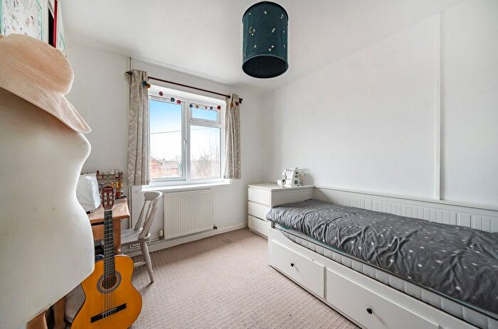 2 Bedroom Flat For Sale In Mundays Mead, Wincanton, Somerset, BA9