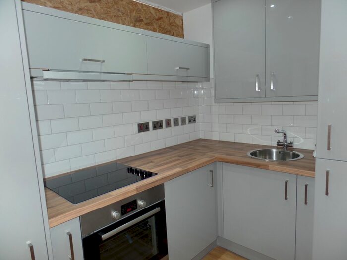 1 Bedroom Flat To Rent In Legion House, Hayes UB4