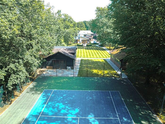 5 Bedroom Detached House For Sale In Park Street Lane, Park Street, St. Albans, Hertfordshire, AL2