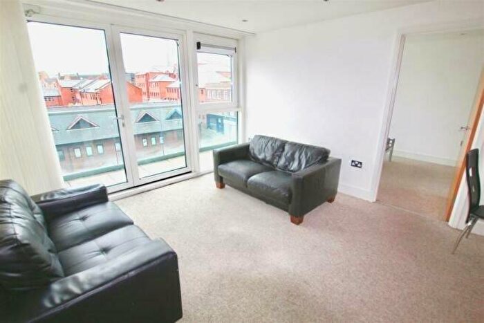 2 Bedroom Flat To Rent In Huntingdon Street, Nottingham, Nottinghamshire, NG1
