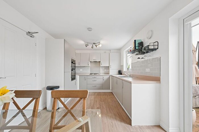 4 Bedroom Terraced House For Sale In Beatlie Road, Winchburgh, EH52