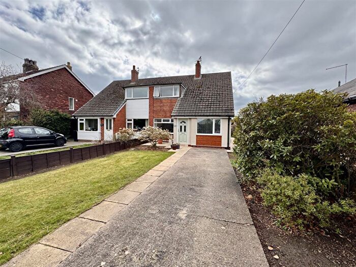 3 Bedroom Semi-Detached House For Sale In Liverpool Road, Hutton, Preston, PR4