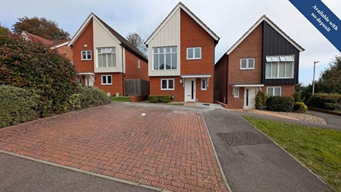3 Bedroom Detached House To Rent In Elysium Park Close, Whitfield, CT16