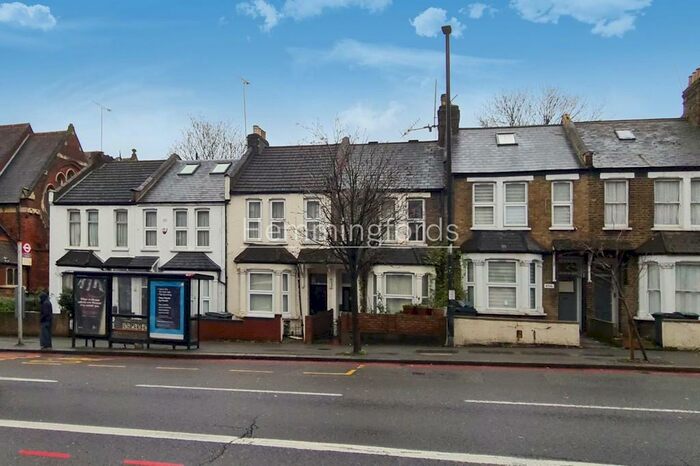 4 Bedroom Terraced House To Rent In Seven Sisters Road, London, N14