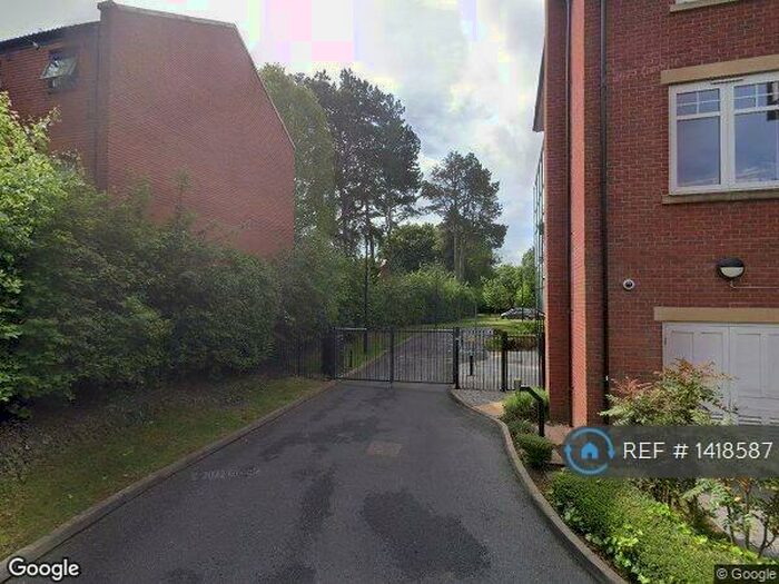 2 Bedroom Flat To Rent In Meadow Close, Birmingham, B17