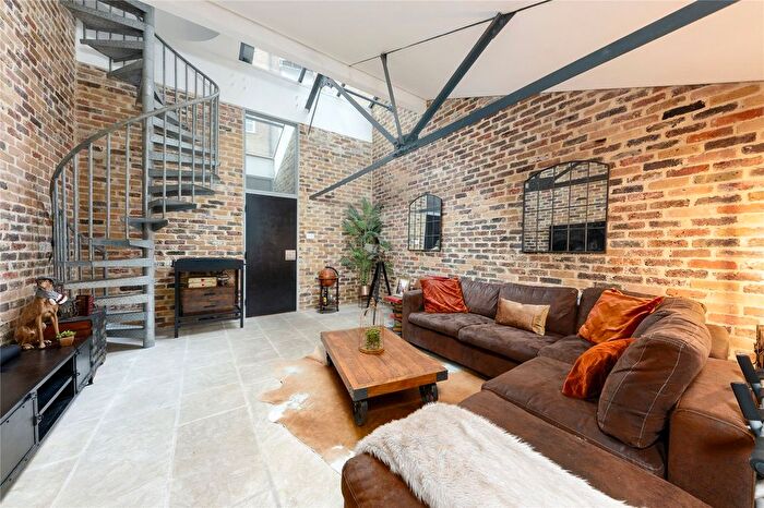2 Bedroom Flat For Sale In Odessa Street, London, SE16