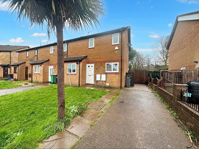 2 Bedroom Semi-Detached House To Rent In Saffron Drive, St. Mellons, Cardiff, South Glamorgan, CF3