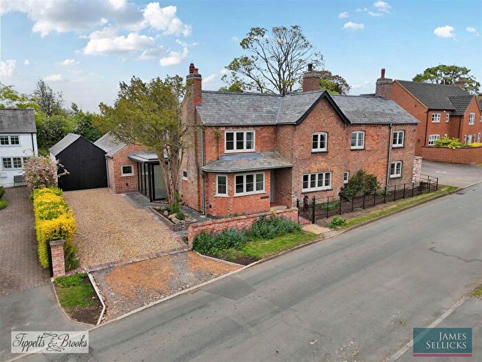 5 Bedroom Detached House For Sale In Orchard Lea, Willoughby Waterleys, Leicestershire, LE8