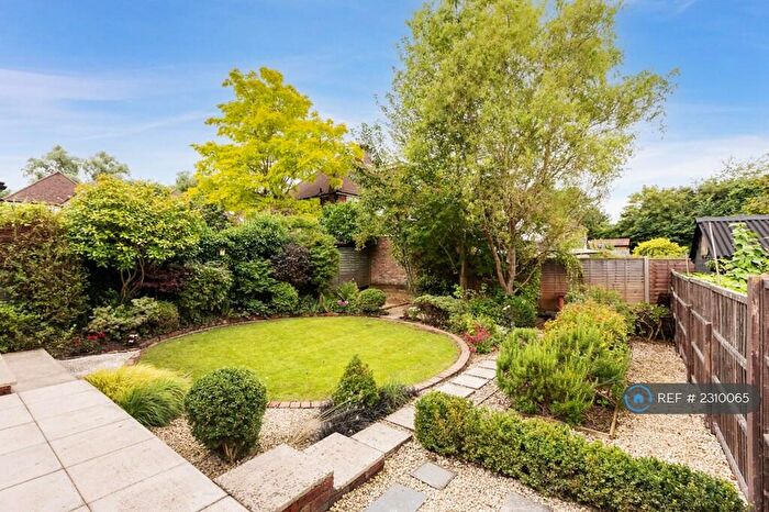 5 Bedroom Detached House To Rent In Cherry Tree Avenue, Guildford, GU2