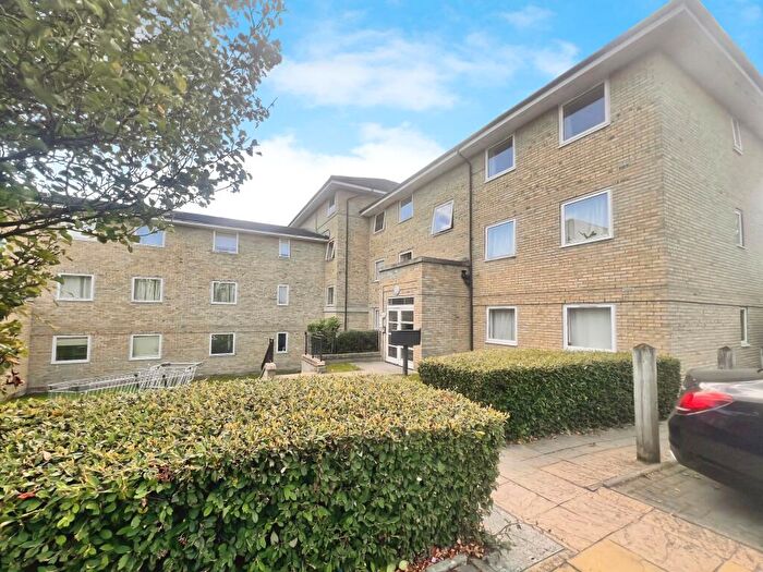 2 Bedroom Flat To Rent In Hogg Lane, Grays, RM17