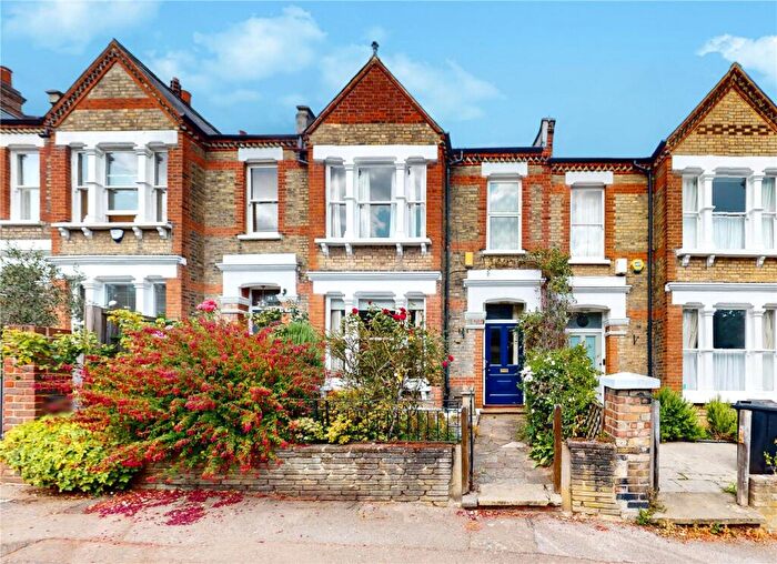 4 Bedroom Terraced House For Sale In Claremont Road, London, N6