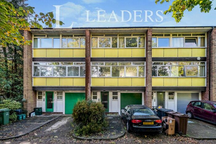 3 Bedroom Terraced House To Rent In Abbots Park, AL1