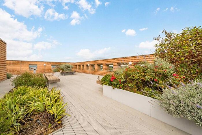 1 Bedroom Flat For Sale In Damsel Walk, London, NW9