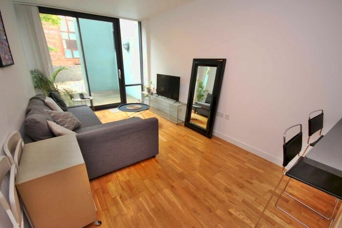 1 Bedroom Flat To Rent In Rice Street, Manchester, M3