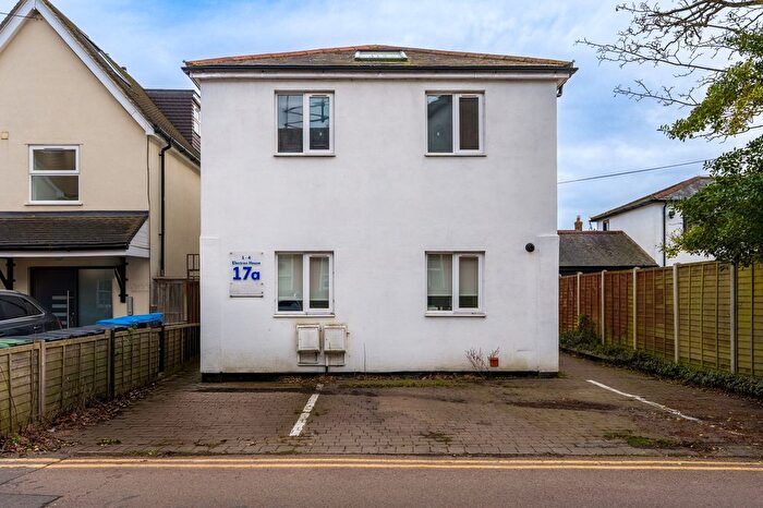 2 Bedroom Maisonette For Sale In Hemnall Street, Epping, CM16