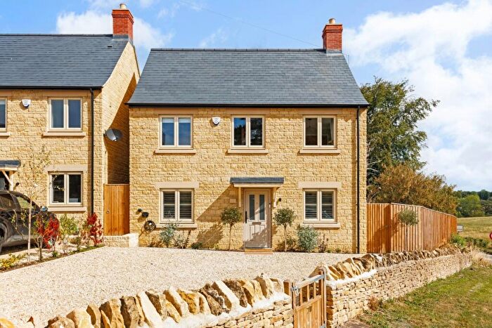 5 Bedroom House To Rent In Cleveley Road Enstone, OX7