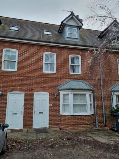 4 Bedroom Town House To Rent In Elgar Bretts Court, Gordon Road, Canterbury, CT1