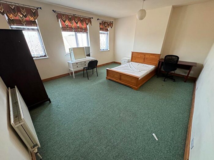 6 Bedroom Flat To Rent In Fishponds Road, Fishponds, Bristol, BS16