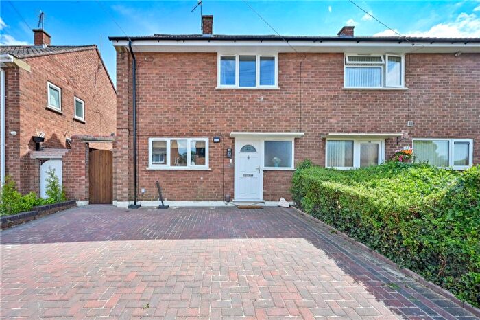 3 Bedroom Semi-Detached House For Sale In Dryden Crescent, Highfields, Stafford, Staffordshire, ST17