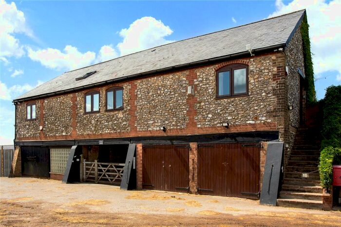 4 Bedroom Detached House For Sale In Pilgrims Lane, Caterham, CR3