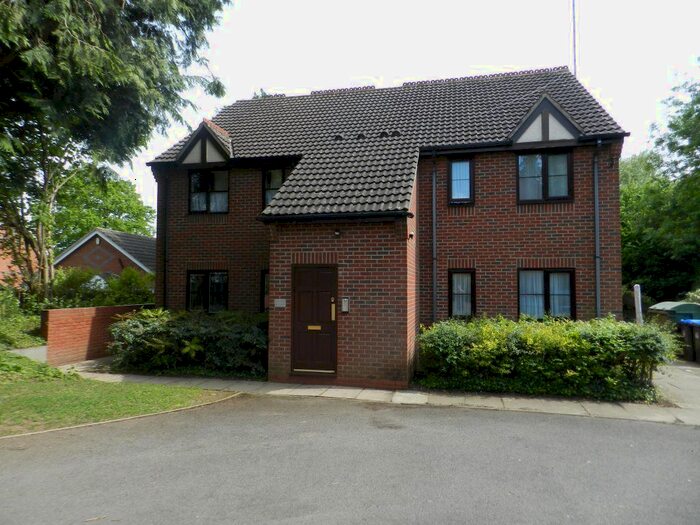 1 Bedroom Flat To Rent In Eton Close, Weedon, Northampton, NN7