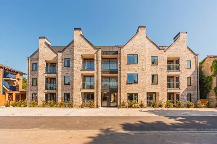 2 Bedroom Apartment To Rent In Hamilton Road, Cambridge, CB4