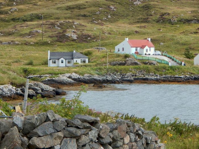 3 Bedroom Cottage For Sale In Leideag, Castlebay, Isle Of Barra, HS9