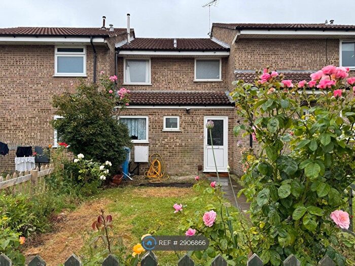 3 Bedroom Terraced House To Rent In Aspen Gardens, Poole, BH12