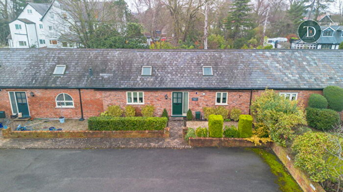 2 Bedroom Barn Conversion For Sale In Chestnut Farm, Hooton, Ellesmere Port, CH66