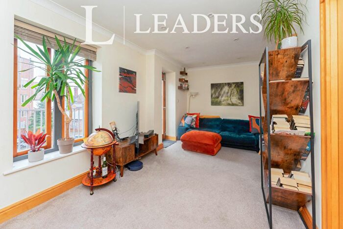 3 Bedroom Flat To Rent In Foregate Street, CH1